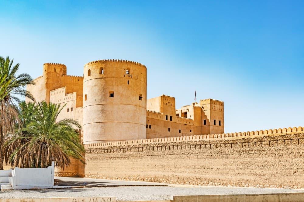 Nizwa, Bahla and Jebrine Tour Full Day